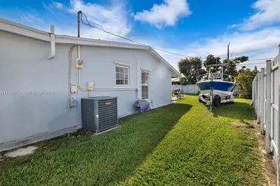 10330 SW 157th St, Miami, FL 33157 - Photo 36