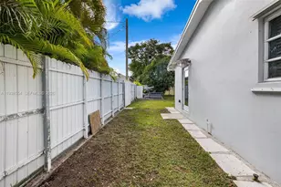 10330 SW 157th St, Miami, FL 33157 - Photo 44