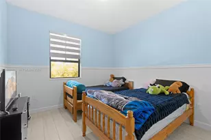 2380 NE 1st St, Homestead, FL 33033 - Photo 28