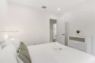 1335 NE 133rd St, North Miami, FL 33161 - Photo 30