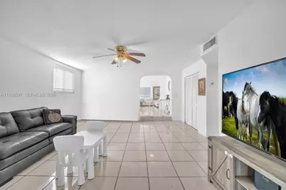 4230 SW 5th St, Miami, FL 33134 - Photo 16