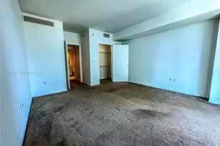 500 Brickell Ave, Miami, FL 33131 - Photo 4