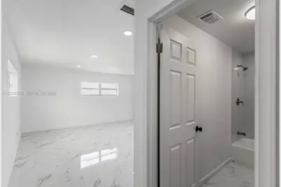 988 NW 10th St #1, Hallandale Beach, FL 33009 - Photo 14