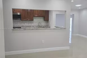 780 W 74th Pl, Hialeah, FL 33014 - Photo 10