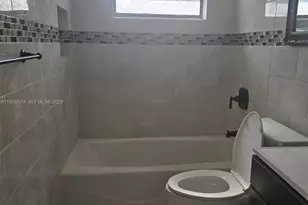 780 W 74th Pl, Hialeah, FL 33014 - Photo 20