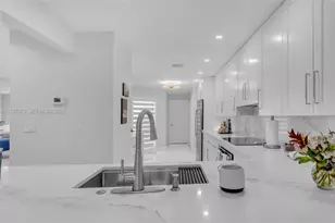 4737 NW 98 Pl, Doral, FL 33178 - Photo 20