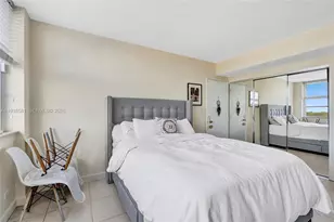 5005 Collins Ave, Miami Beach, FL 33140 - Photo 28