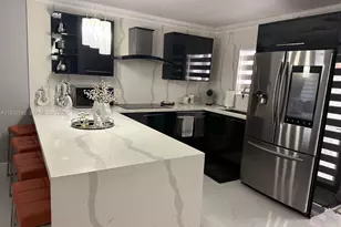 2837 W 75th St, Hialeah, FL 33018 - Photo 4