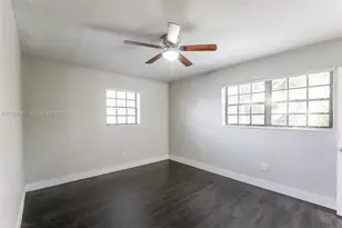1315 NE 203 St, Miami, FL 33179 - Photo 10