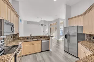 558 NW 118th Ave, Coral Springs, FL 33071 - Photo 18