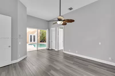 558 NW 118th Ave, Coral Springs, FL 33071 - Photo 22