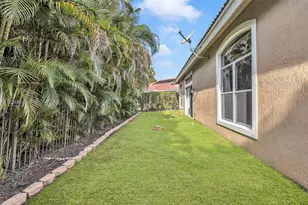 558 NW 118th Ave, Coral Springs, FL 33071 - Photo 12