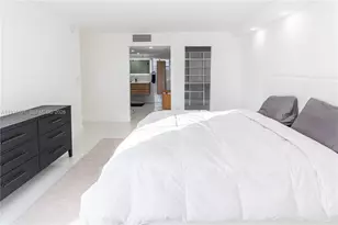 5701 Collins Ave, Miami Beach, FL 33140 - Photo 12