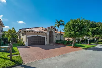 7548 SW 190th St, Cutler Bay, FL 33157 - Photo 1