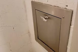 401 Golden Isles Dr, Hallandale Beach, FL 33009 - Photo 26