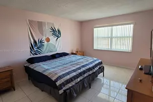 401 Golden Isles Dr, Hallandale Beach, FL 33009 - Photo 10