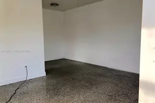 2830 SW 38th Ct, Miami, FL 33134 - Photo 6