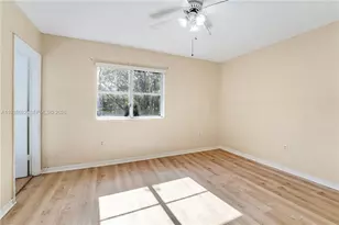 631 SW 10th St, Florida City, FL 33034 - Photo 6