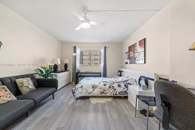 421 NE 14th Ave #405, Hallandale Beach, FL 33009 - Photo 18