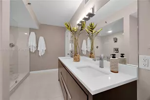 2843 S Bayshore Dr, Miami, FL 33133 - Photo 20