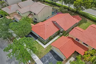 648 Sand Creek Cir, Weston, FL 33327 - Photo 4