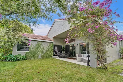 648 Sand Creek Cir, Weston, FL 33327 - Photo 76