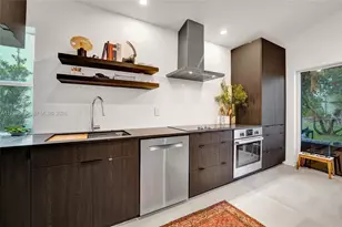 648 Sand Creek Cir, Weston, FL 33327 - Photo 20