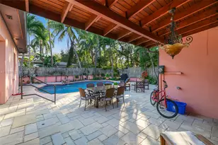 2650 Hilola St, Miami, FL 33133 - Photo 20