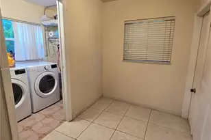 510 Lee Dr, Miami Springs, FL 33166 - Photo 8