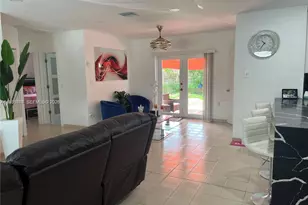 1014 W 68th St, Hialeah, FL 33014 - Photo 28