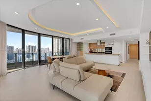 1000 Brickell Plaza, Miami, FL 33131 - Photo 8