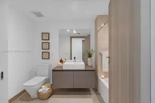 1000 Brickell Plaza, Miami, FL 33131 - Photo 12