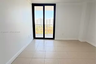 3701 N Country Club Dr, Aventura, FL 33180 - Photo 18