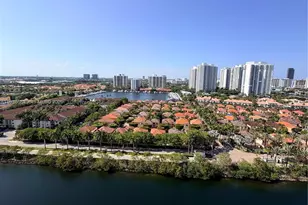3701 N Country Club Dr, Aventura, FL 33180 - Photo 26