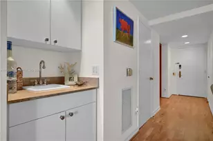 4779 Collins Ave, Miami Beach, FL 33140 - Photo 8