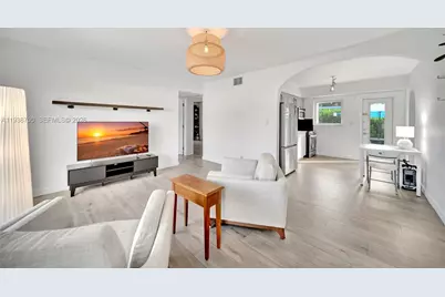 2304 SE 13th Ct, Pompano Beach, FL 33062 - Photo 6