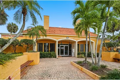 17901 NW 68th Ave #R206, Hialeah, FL 33015 - Photo 14