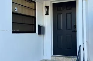 864 80th St, Miami Beach, FL 33141 - Photo 2