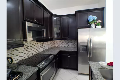 3308 W 95th Ter, Hialeah, FL 33018 - Photo 28