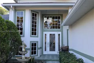 7802 N 155th Pl N, Palm Beach Gardens, FL 33418 - Photo 4