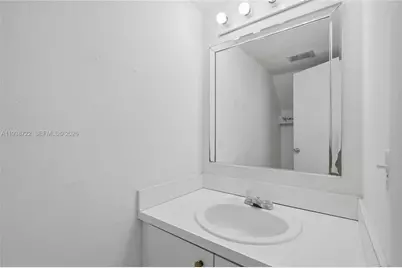 17911 NW 68th Ave #P207, Hialeah, FL 33015 - Photo 4