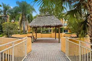 18101 NW 68th Ave, Hialeah, FL 33015 - Photo 16