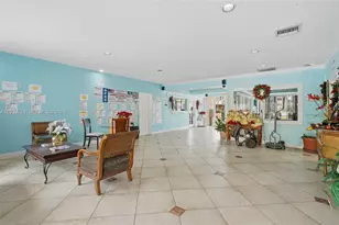 18101 NW 68th Ave, Hialeah, FL 33015 - Photo 14