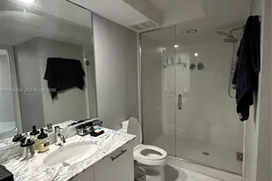 55 SE 6th St, Miami, FL 33131 - Photo 70