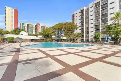 16919 N Bay Rd #118, Sunny Isles Beach, FL 33160 - Photo 14