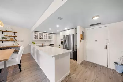 3800 S Ocean Dr #817, Hollywood, FL 33019 - Photo 12