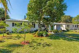 1522 NE 148th St, Miami, FL 33161 - Photo 1