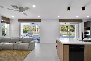 1176 Cedar Falls Dr, Weston, FL 33327 - Photo 14