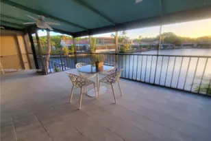 8350 Dundee, Miami Lakes, FL 33016 - Photo 4