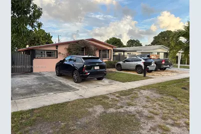 17 E 50th Pl, Hialeah, FL 33013 - Photo 4